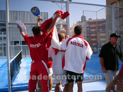 Austria no lo puede creer y festeja ante Belgica (foto: Padelcenter.com)