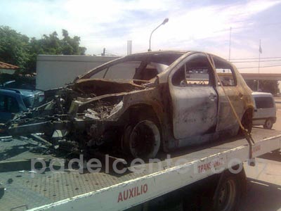 No qued&oacute; nada del pobre Neronemovil.
