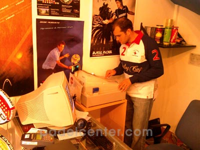 Sebasti&aacute;n Nerone ahora atiende en Padelcenter.com