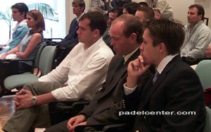 Nerone, Gattiker y Belasteguin en la presentación de los equipos (foto: padelcenter.com)