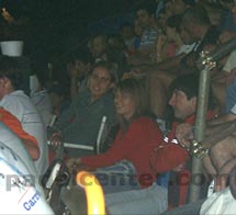 Melissa Capra, instantes antes de viajar a Espa&ntilde;a, junto a Ceci Reiter.